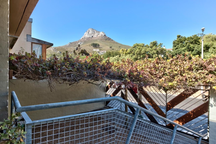 4 Bedroom Property for Sale in Camps Bay Western Cape